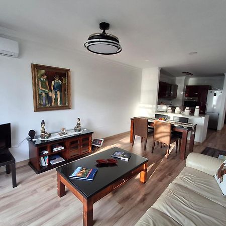 Apartamento Frente A La Playa Piso 2 เอสเตโปนา ภายนอก รูปภาพ