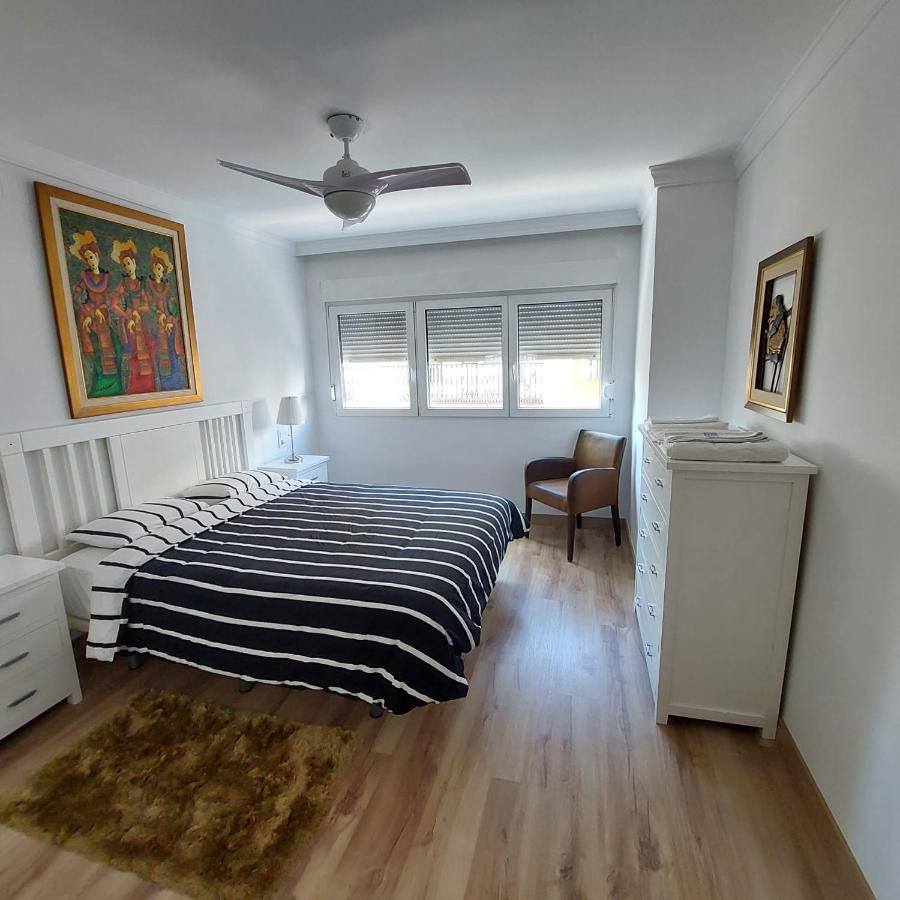 Apartamento Frente A La Playa Piso 2 เอสเตโปนา ภายนอก รูปภาพ