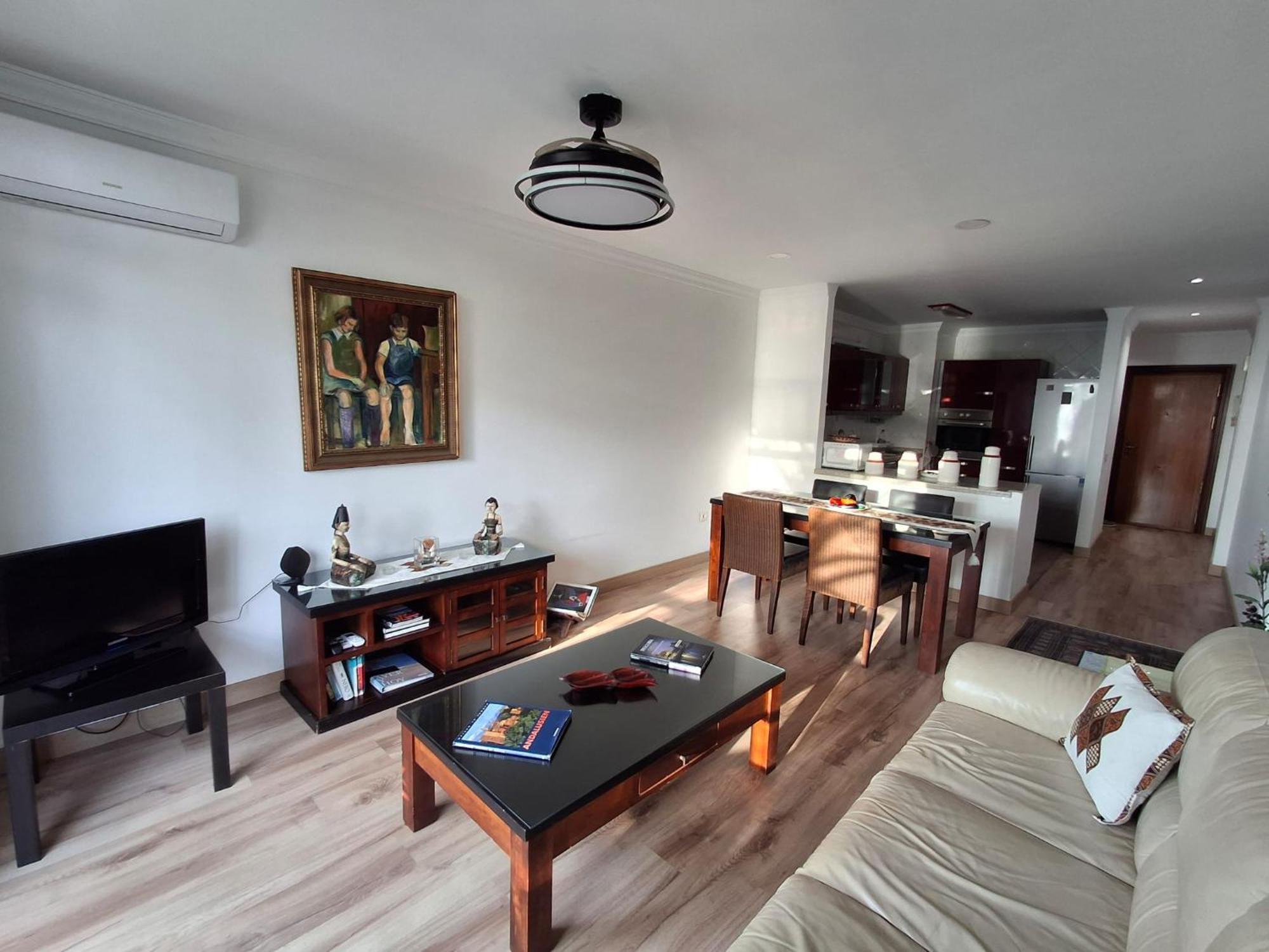 Apartamento Frente A La Playa Piso 2 เอสเตโปนา ภายนอก รูปภาพ